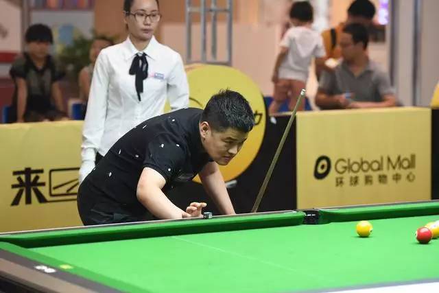 仅引起了球 仅引起了球